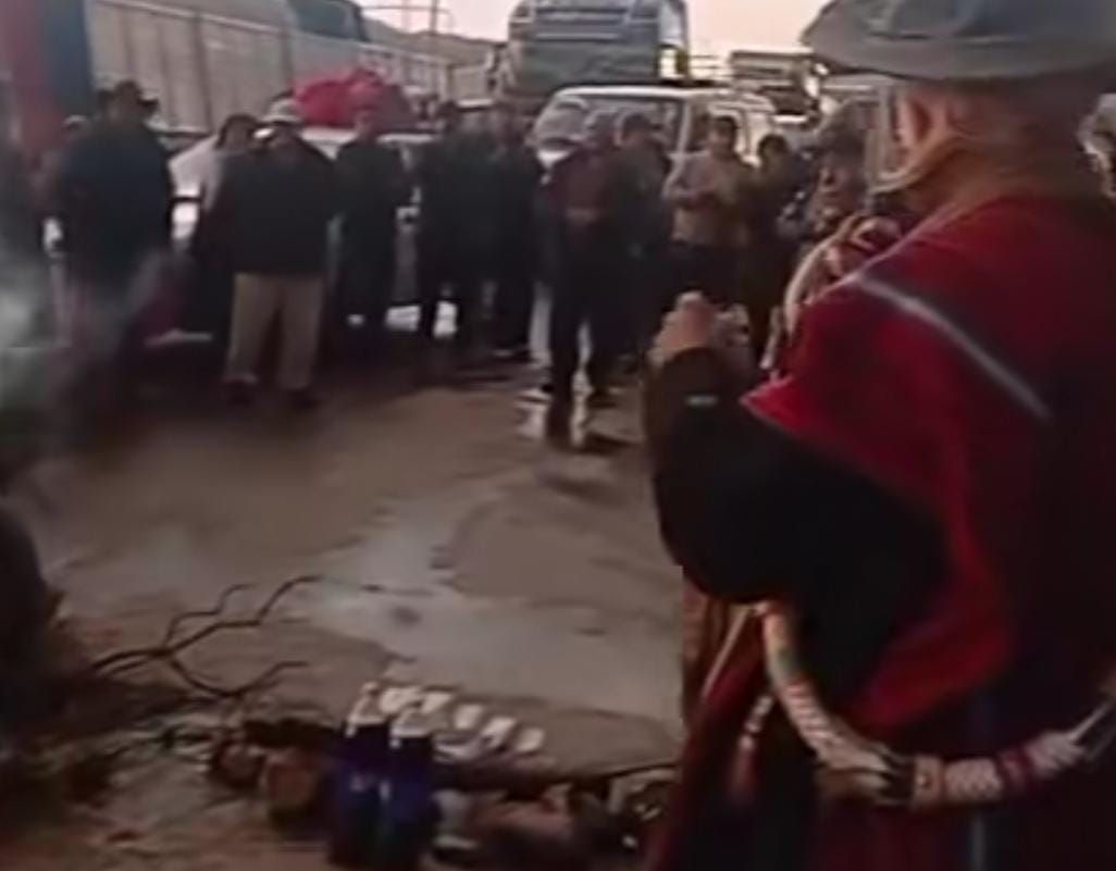 Protestas paralizan Bolivia: Más de 16 puntos de bloqueo en cuatro departamentos