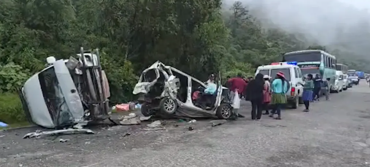 Choque múltiple en la carretera Cochabamba-Santa Cruz deja un fallecido ...