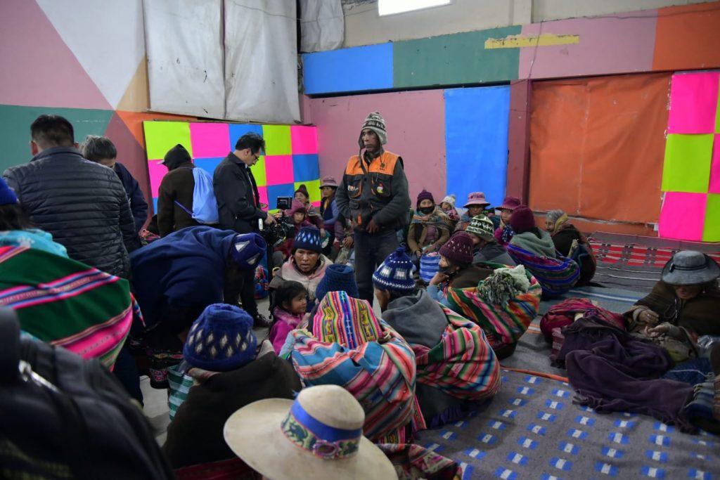 Habilitan refugio de invierno en Terminal de Buses para acoger a 150