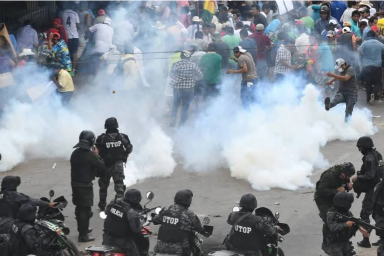 Bolivia ante el trilema político: entre la renuncia de Rodrigo Paz, el estado de excepción y el diálogo